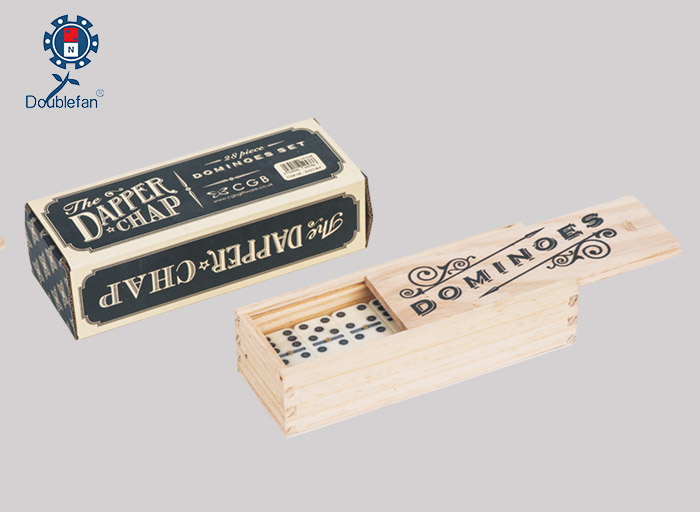 D6 WOODEN CUSTOMIZED LOGO