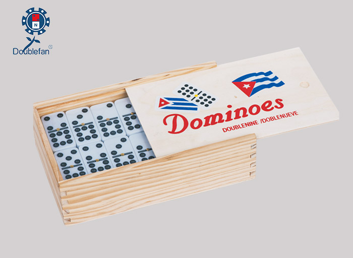 D9-5210 CUBE DOMINOES